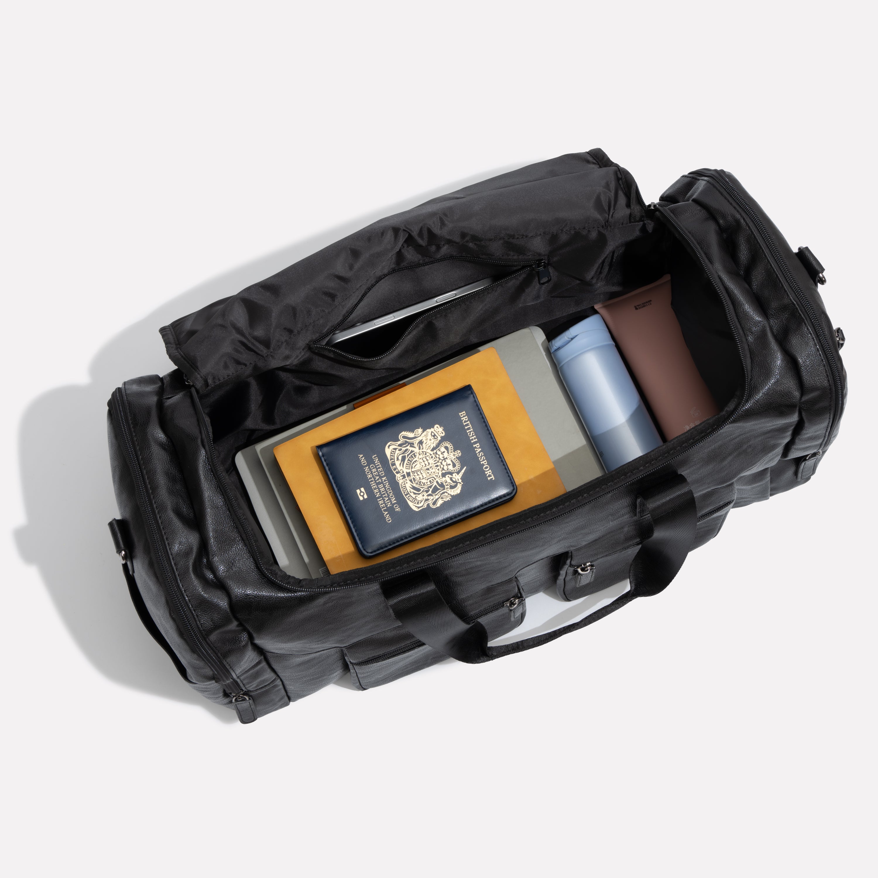 Classy Men’s Leather Duffle Bag